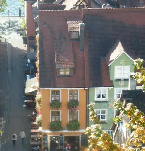 Ins Fischernetz بيت ضيافة